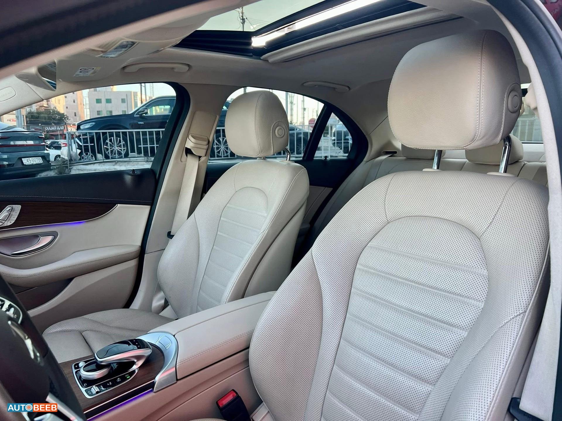 مرسيدس بنز C200 2019