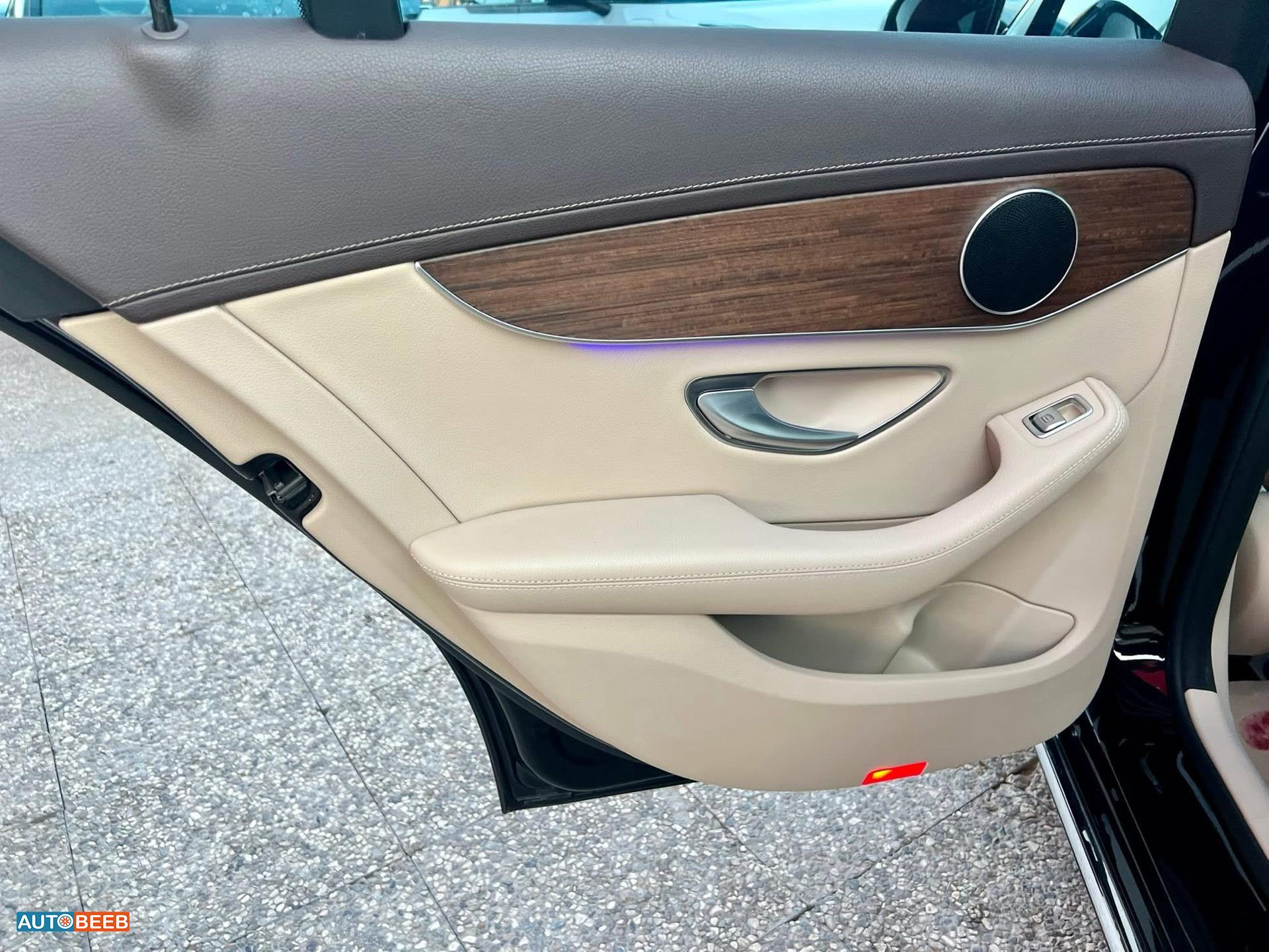 مرسيدس بنز C200 2019