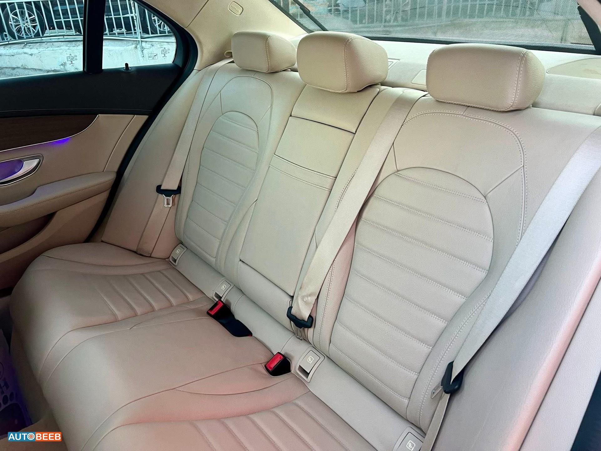 مرسيدس بنز C200 2019