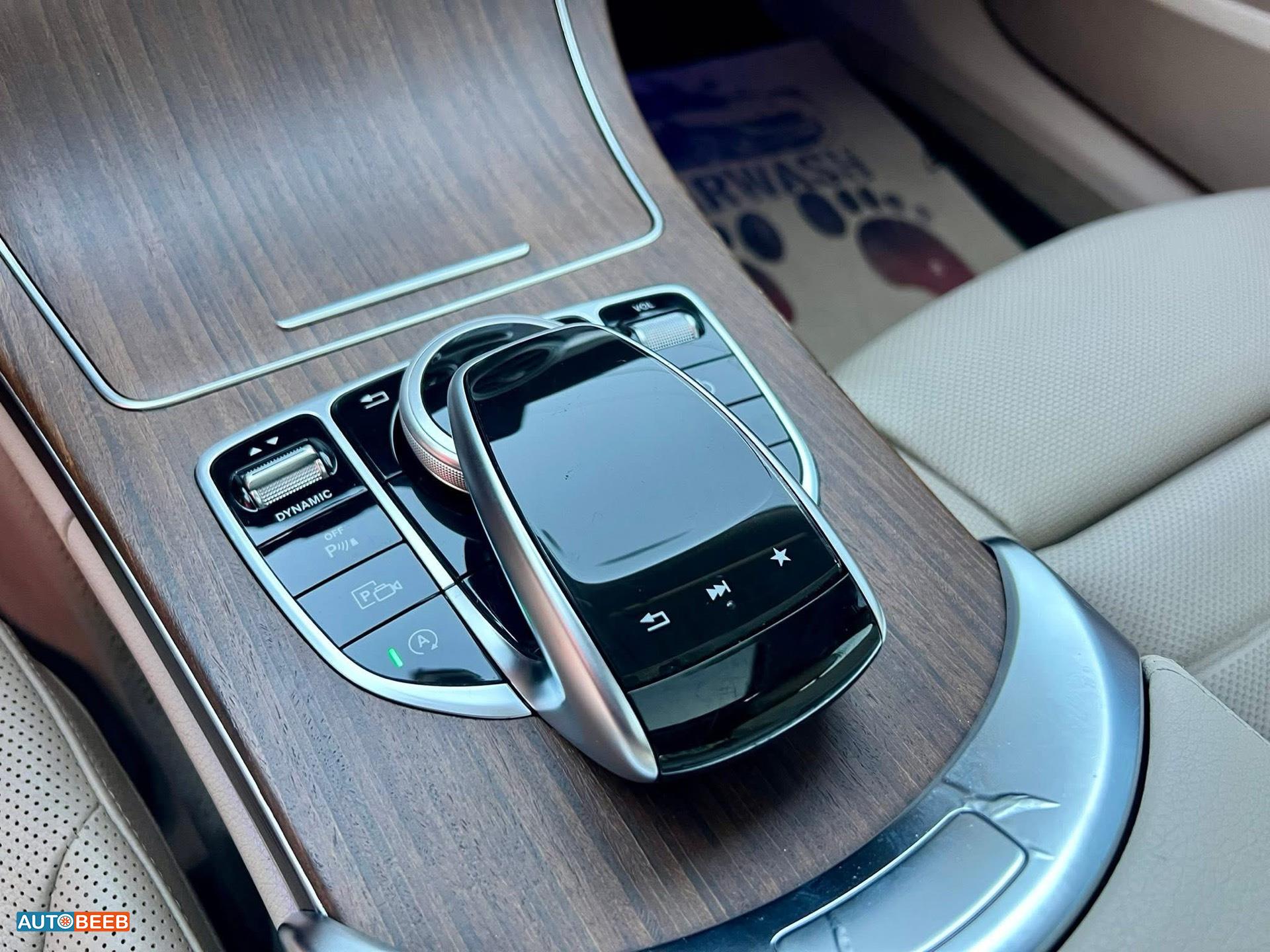 مرسيدس بنز C200 2019