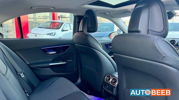 Mercedes Benz C180 2024