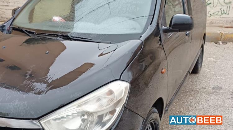 رينو دوكر 2015