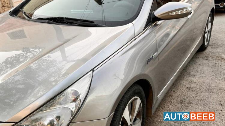 Hyundai Sonata 2011