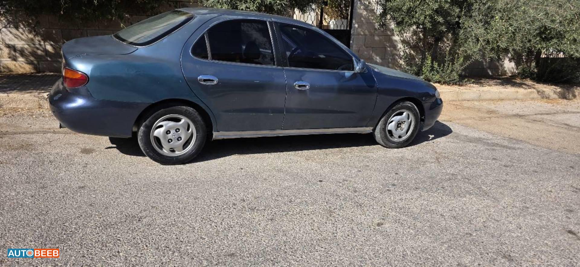 هيونداي افانتي 1996