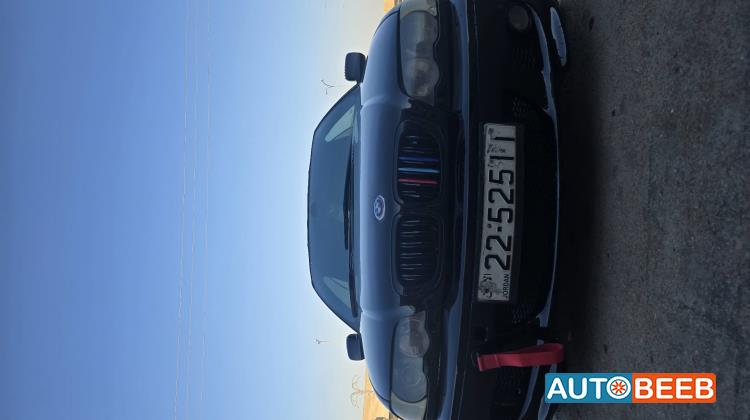 بي ام دبليو 318 2003