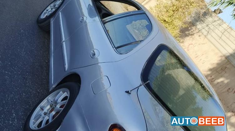 هيونداي افانتي 1998