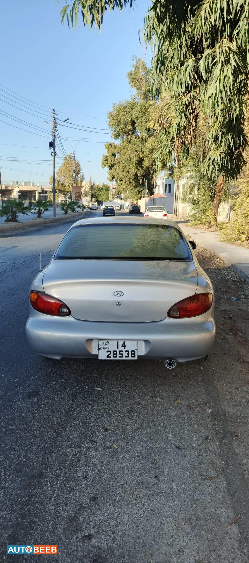 هيونداي افانتي 1998