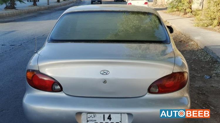 هيونداي افانتي 1998