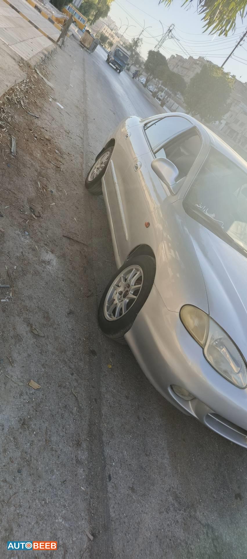 هيونداي افانتي 1998