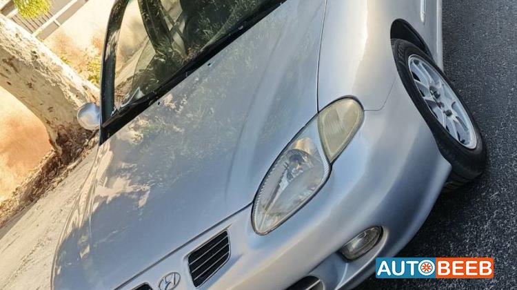 هيونداي افانتي 1998