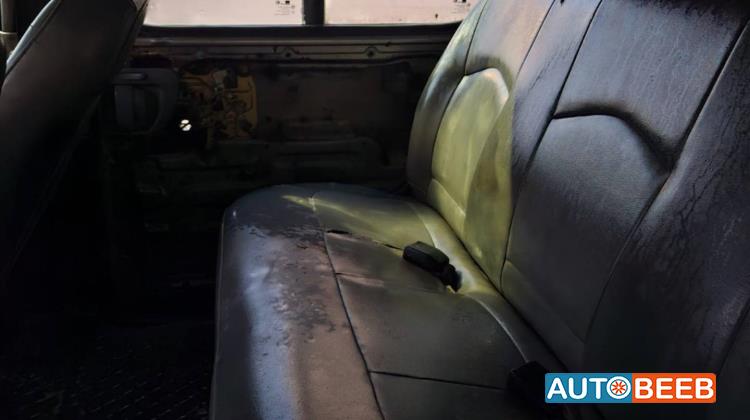 ميني باص هيونداي 2004