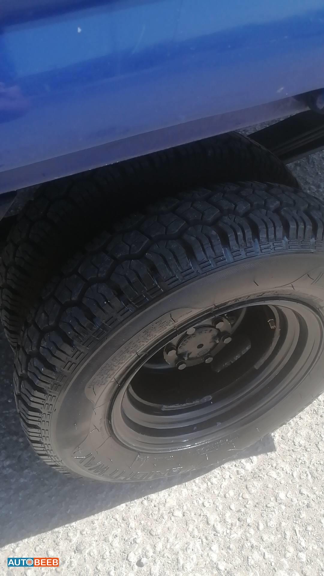 كيا بنجو 2009