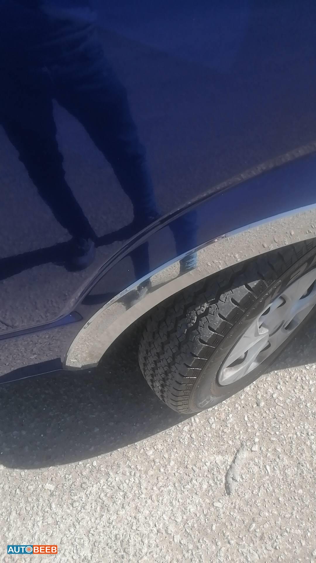 كيا بنجو 2009