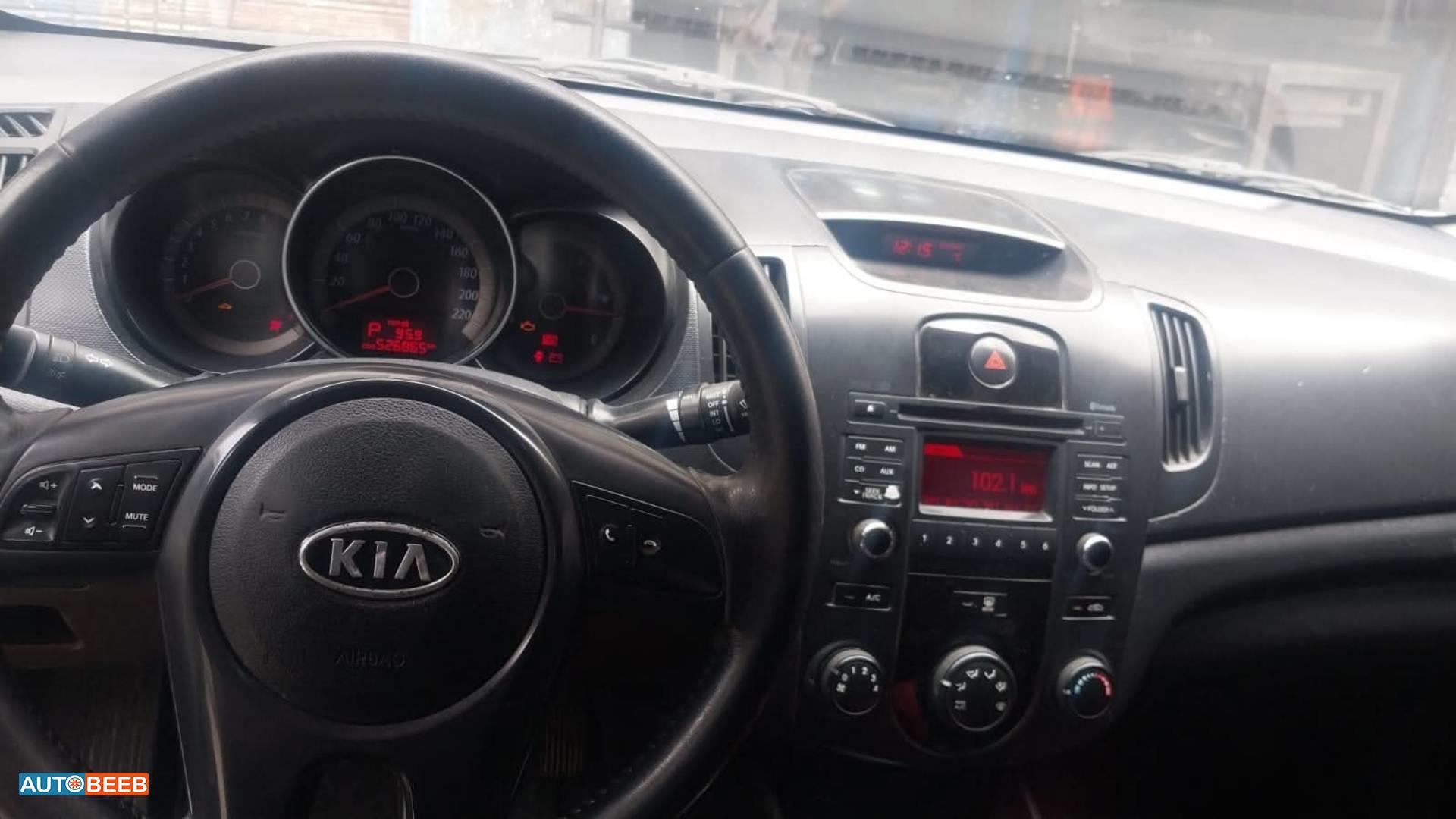 كيا سيراتو 2012