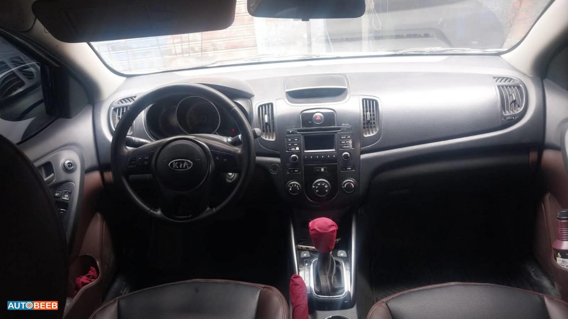 كيا سيراتو 2012