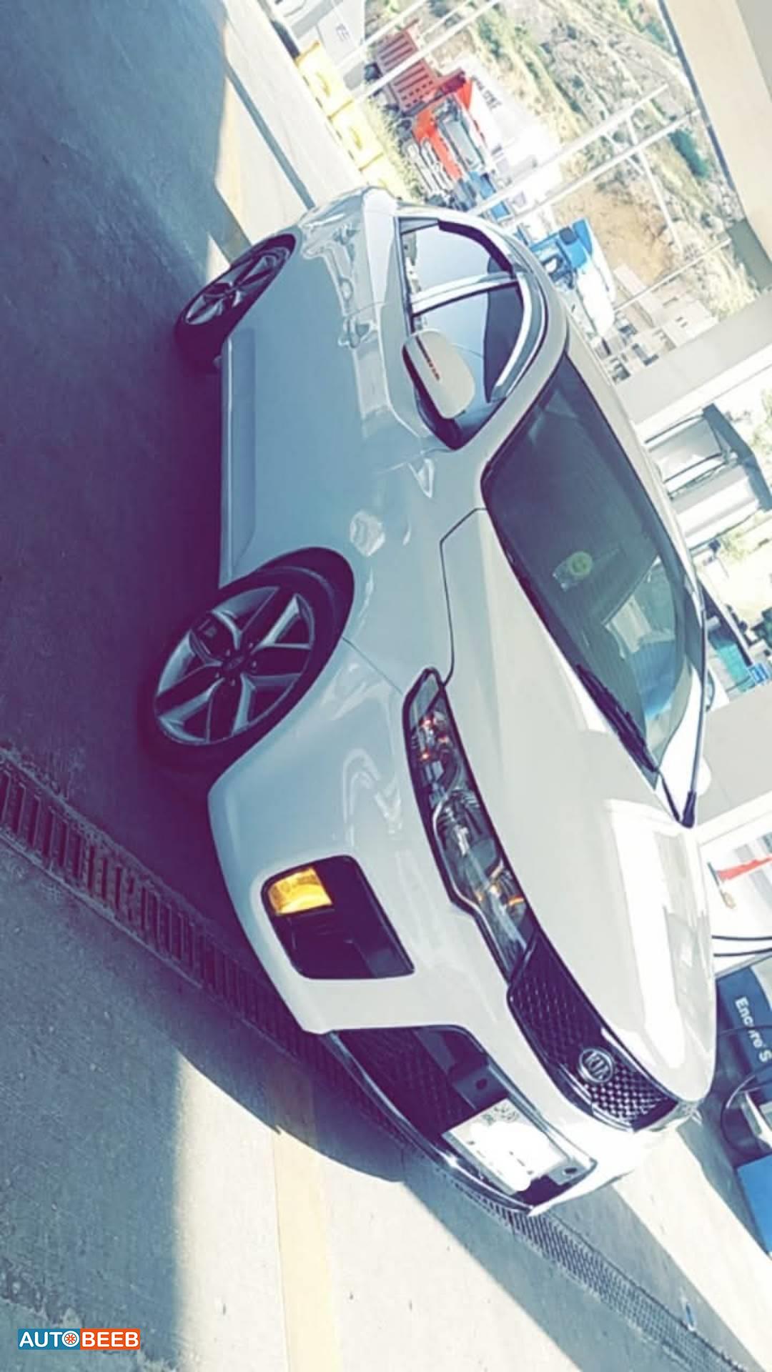 كيا سيراتو 2012