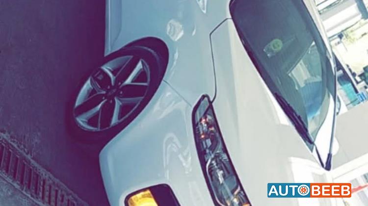 كيا سيراتو 2012