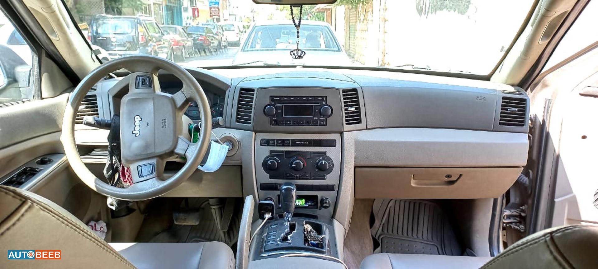 جيب جراند شيروكي 2006