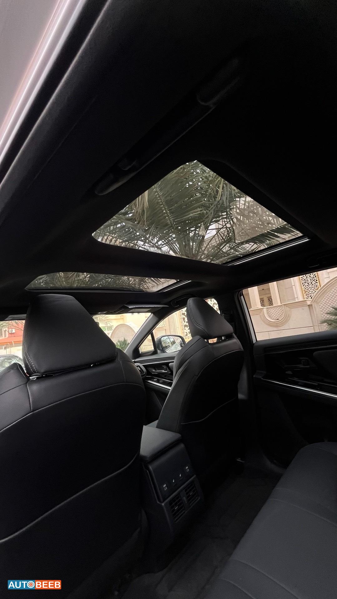 تويوتا bZ4X 2023