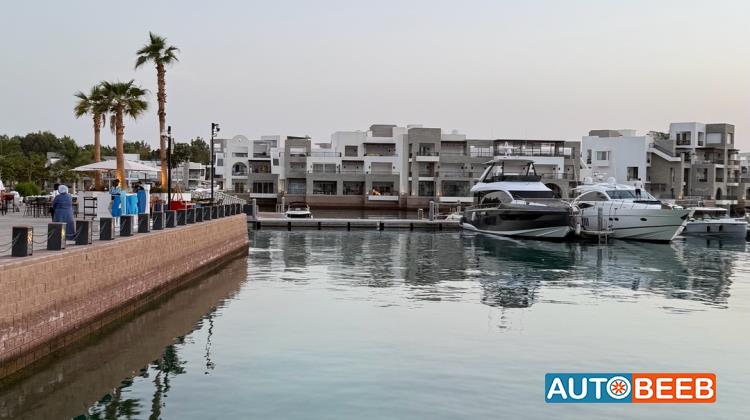 تويوتا bZ4X 2023