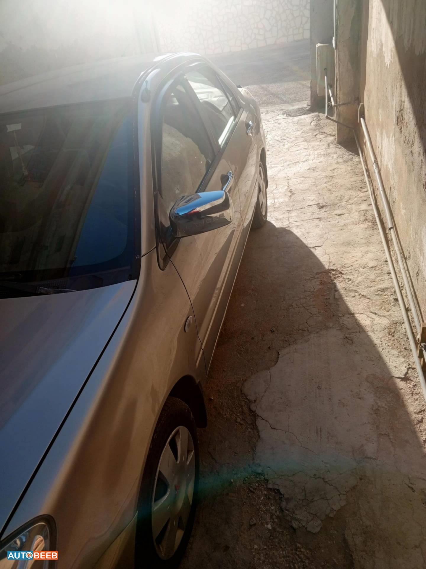 ميتسوبيشي لانسر 2005