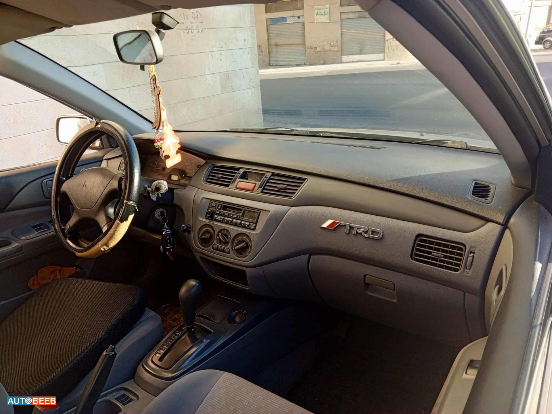 ميتسوبيشي لانسر 2005