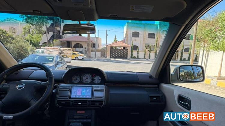 نيسان X-تريل 2004