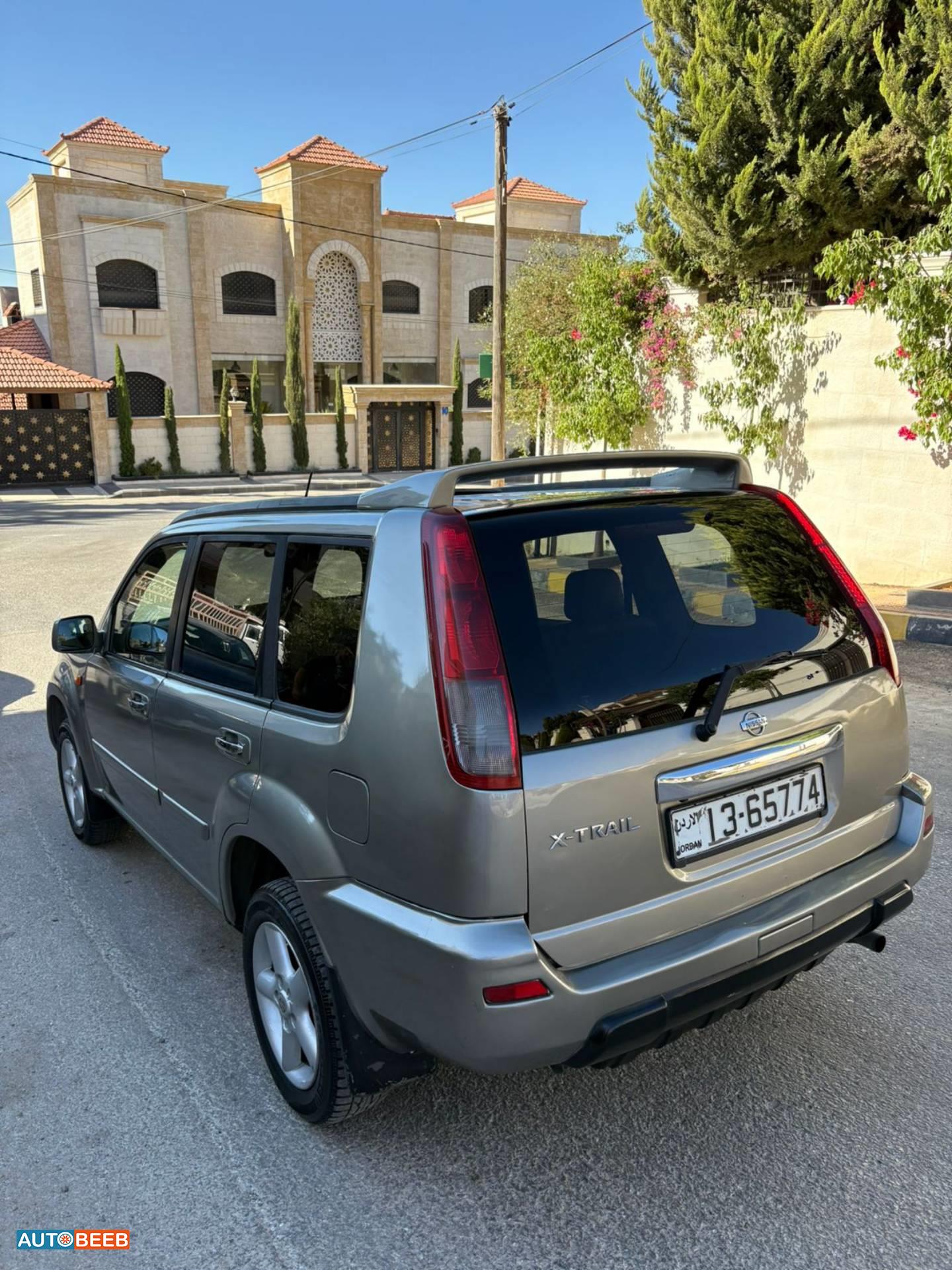 نيسان X-تريل 2004