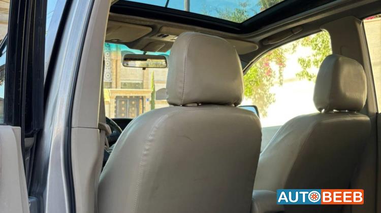 نيسان X-تريل 2004