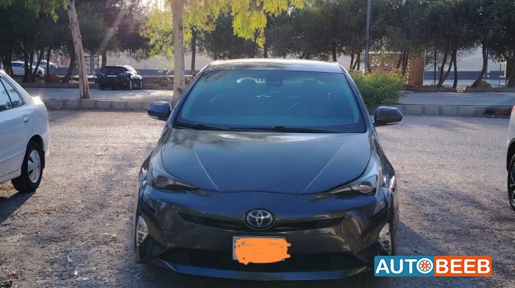 تويوتا بريوس 2018