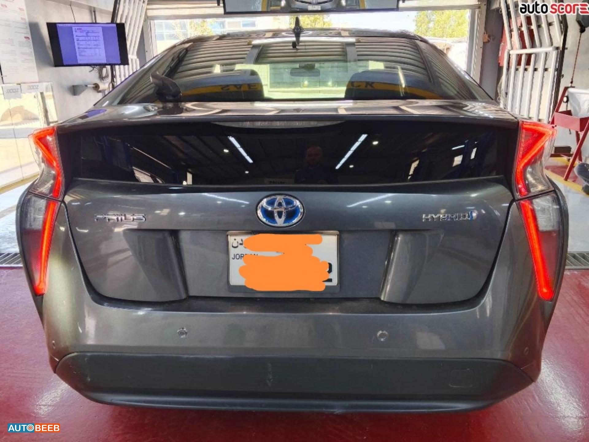 تويوتا بريوس 2018