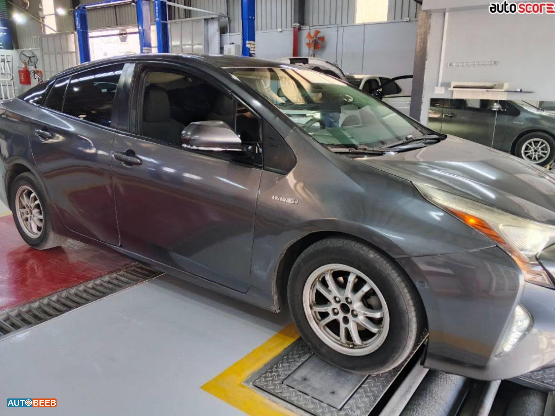 تويوتا بريوس 2018