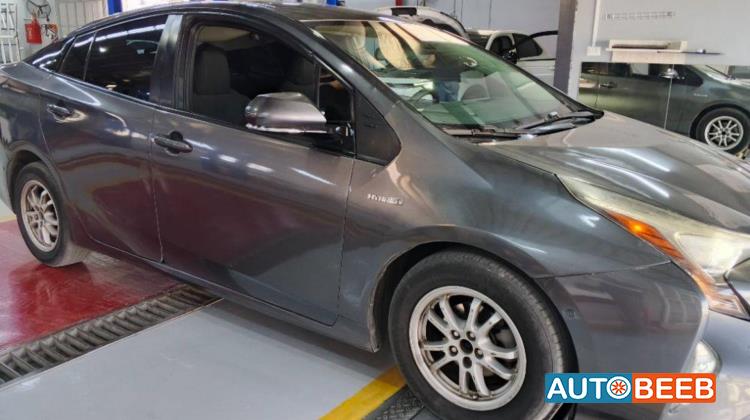 تويوتا بريوس 2018