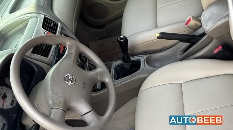 نيسان صني 2012