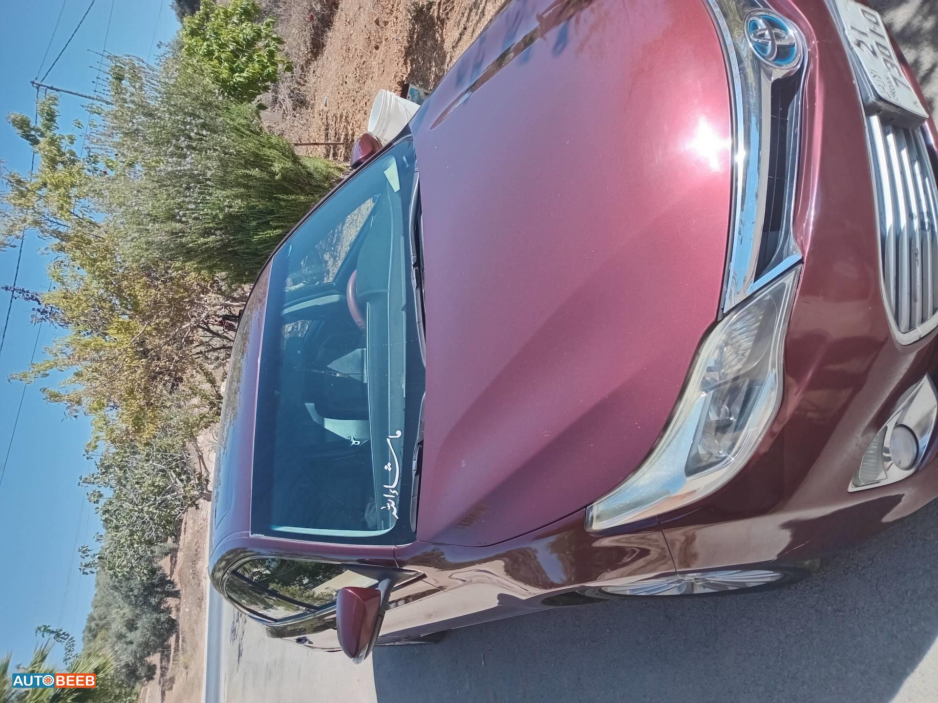 تويوتا افالون 2014