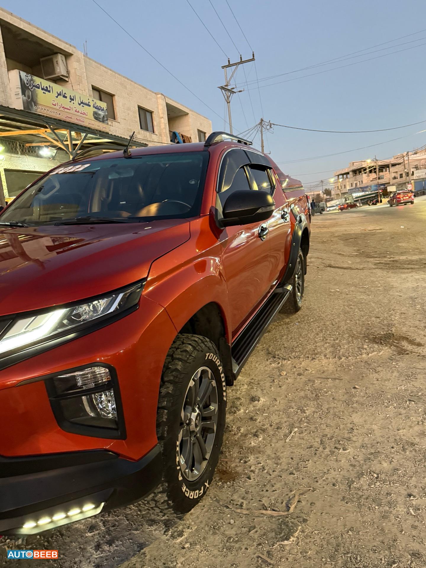 Mitsubishi L200 2022