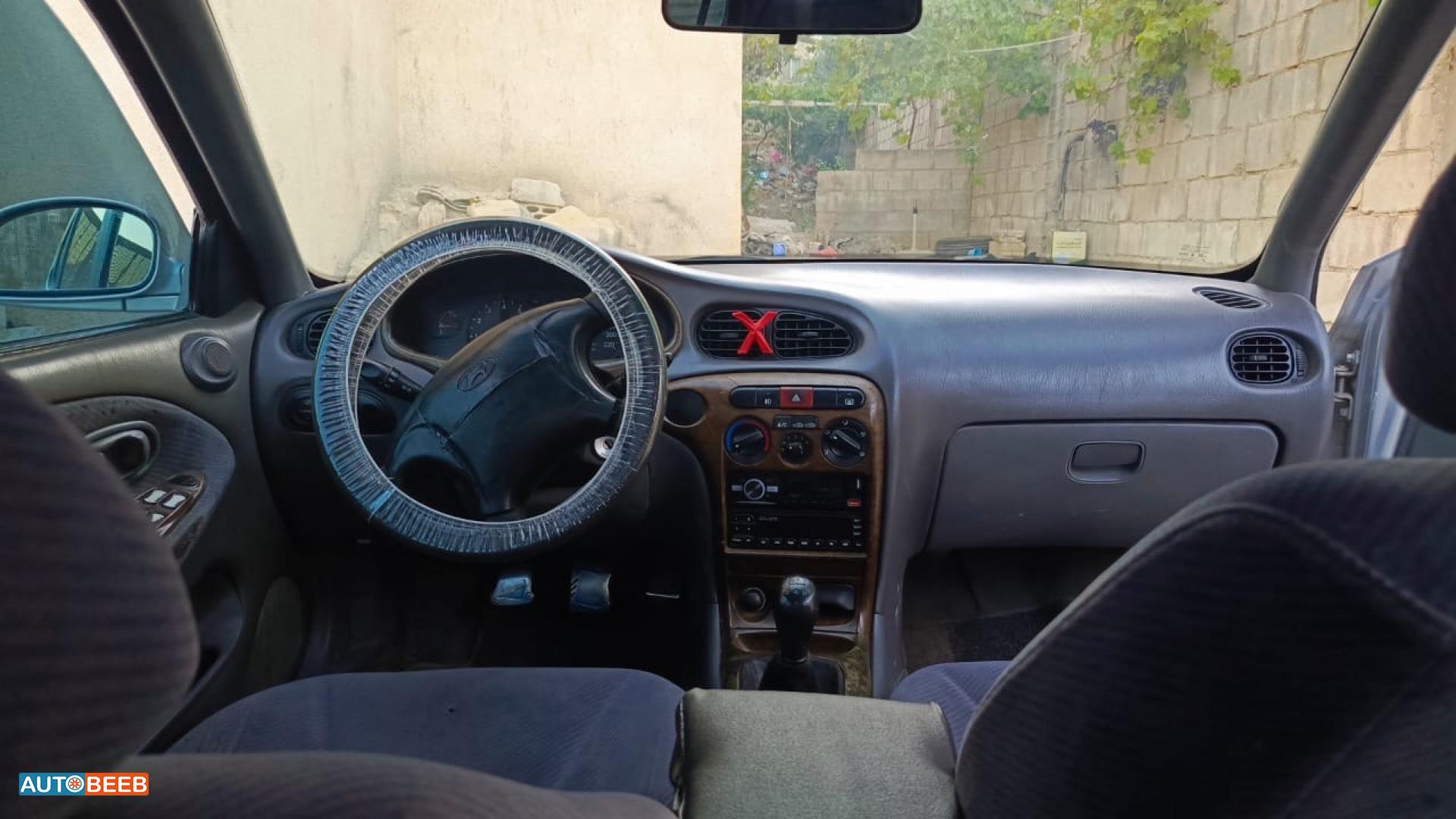 هيونداي افانتي 1999