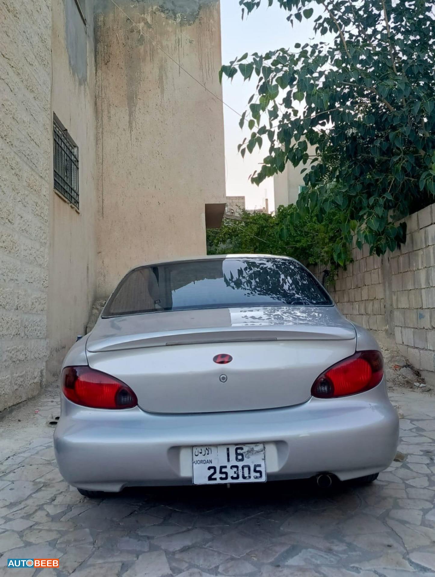 هيونداي افانتي 1999