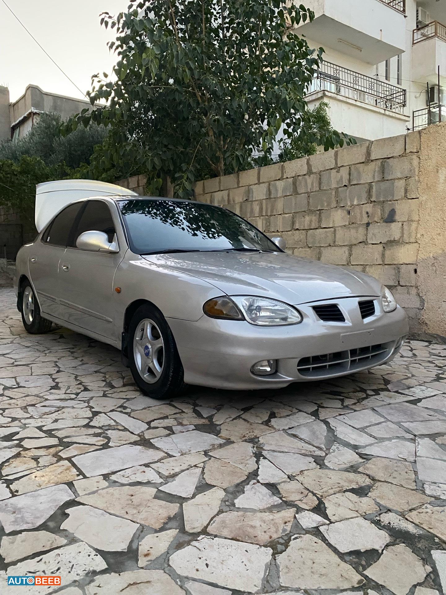 هيونداي افانتي 1999