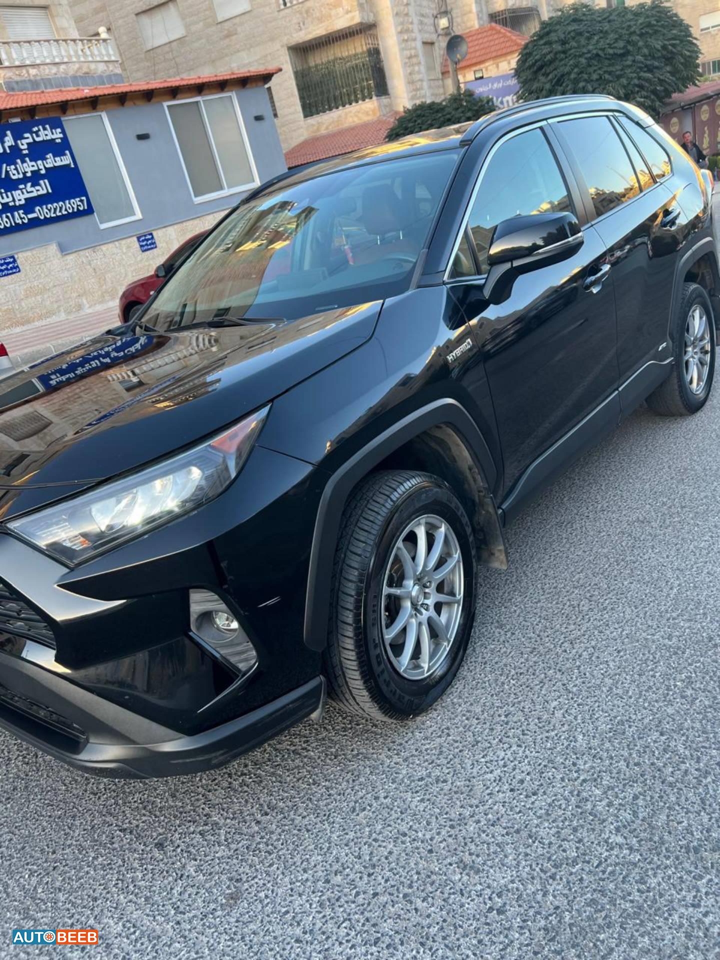 تويوتا راف فور 2019