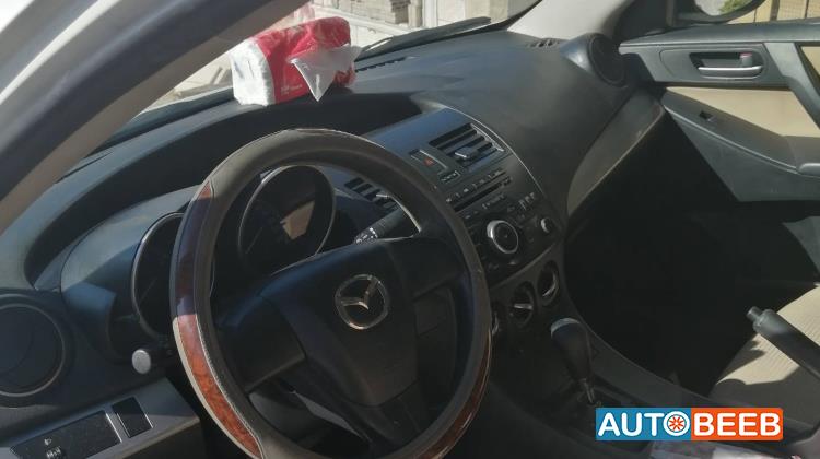 Mazda 3 2013