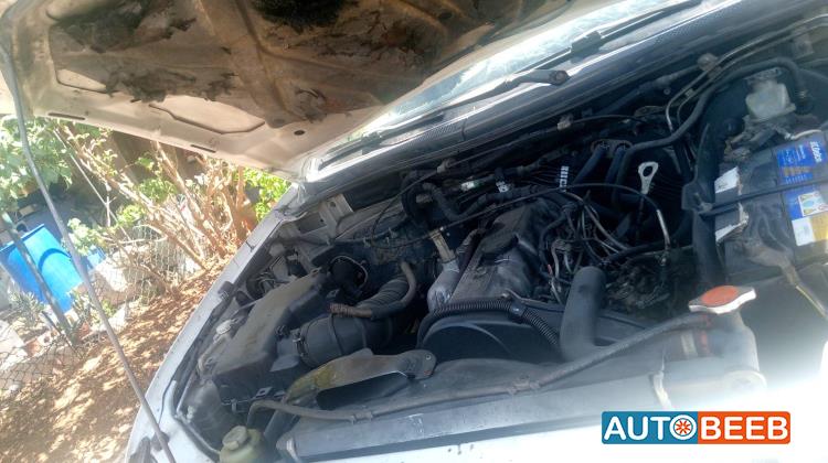 ميتسوبيشي L200 2009