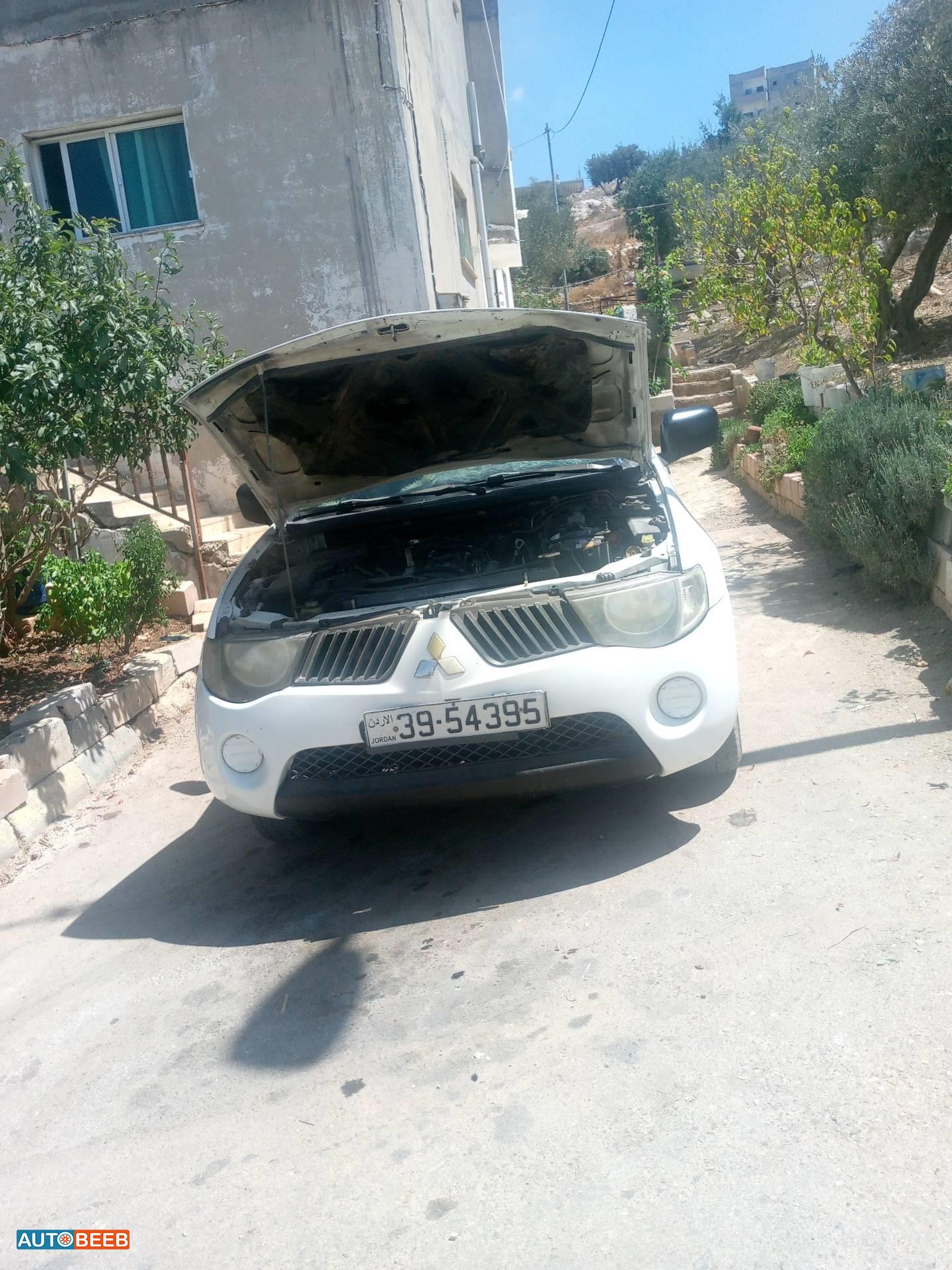 ميتسوبيشي L200 2009