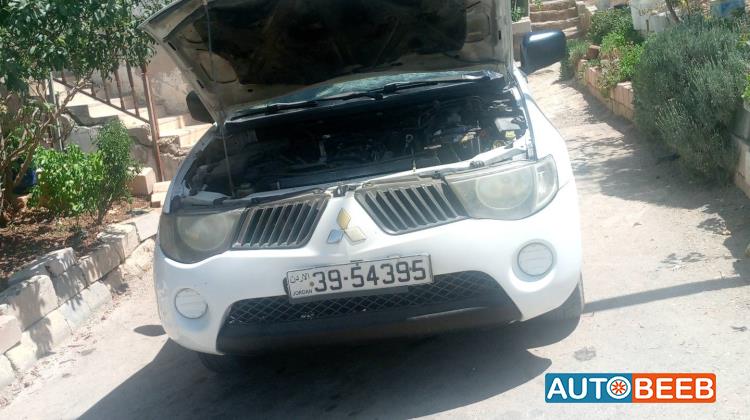 ميتسوبيشي L200 2009
