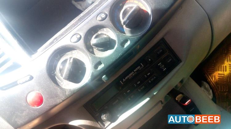 ميتسوبيشي L200 2009