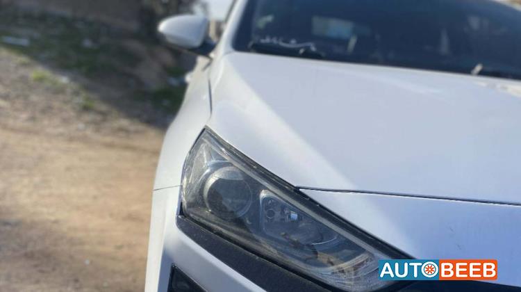 Hyundai Ioniq 2016