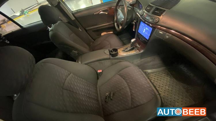 مرسيدس بنز E200 2004