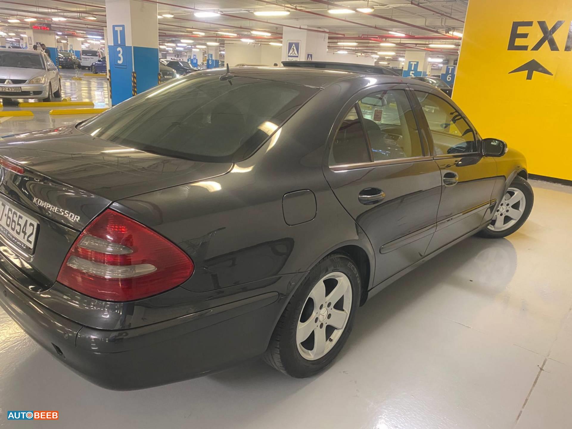 مرسيدس بنز E200 2004