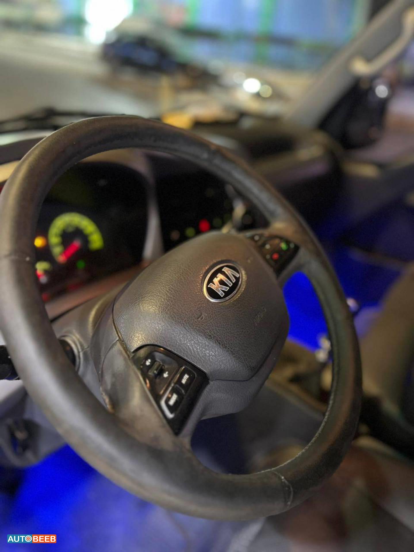 كيا بنجو 2016