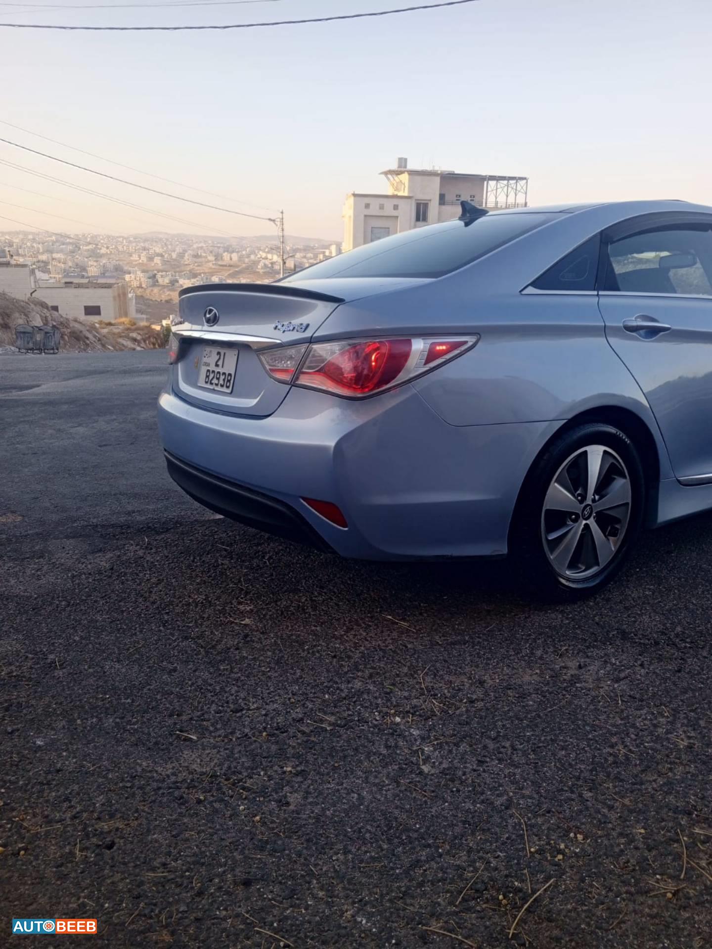Hyundai Sonata 2011